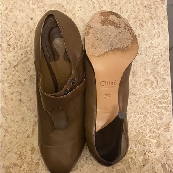 CHLOÉ Leather Round-Toe Pumps Size 9.5 - Picture 7 of 10